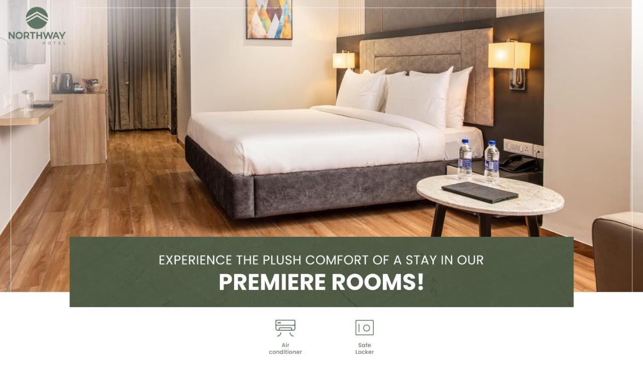 Northway Hotel วิสาขปัตนัม ภายนอก รูปภาพ