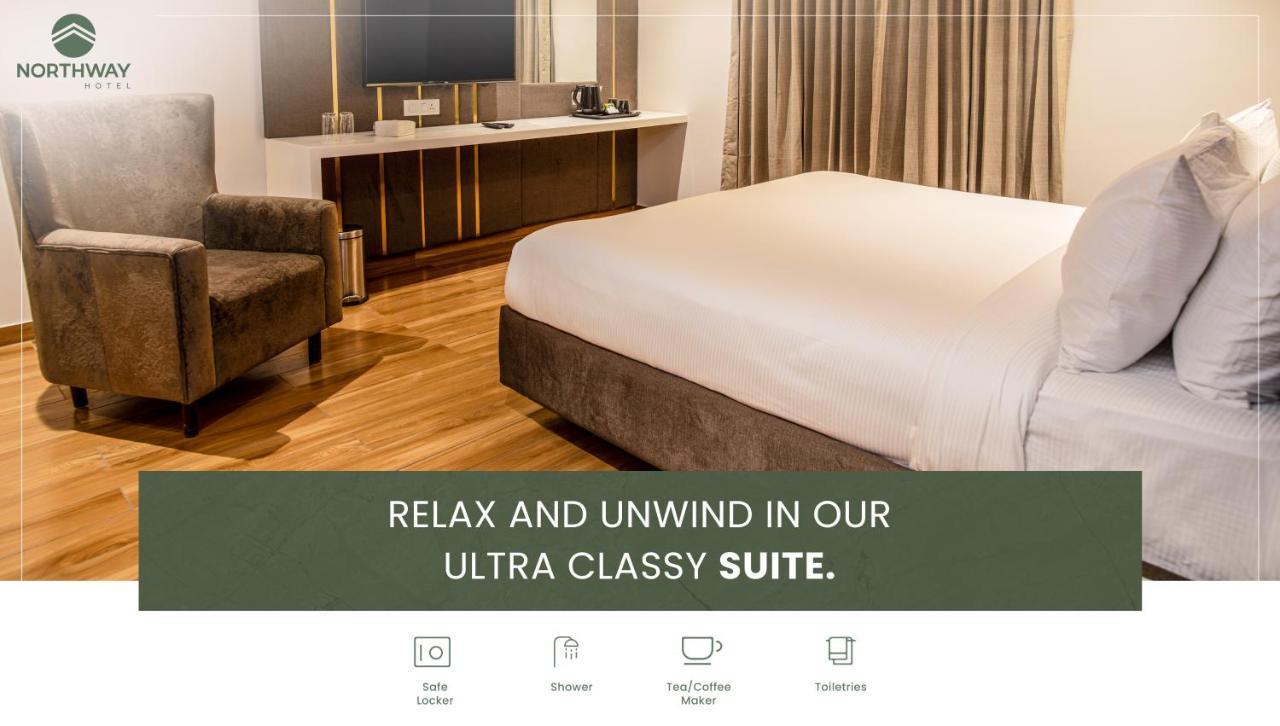 Northway Hotel วิสาขปัตนัม ภายนอก รูปภาพ